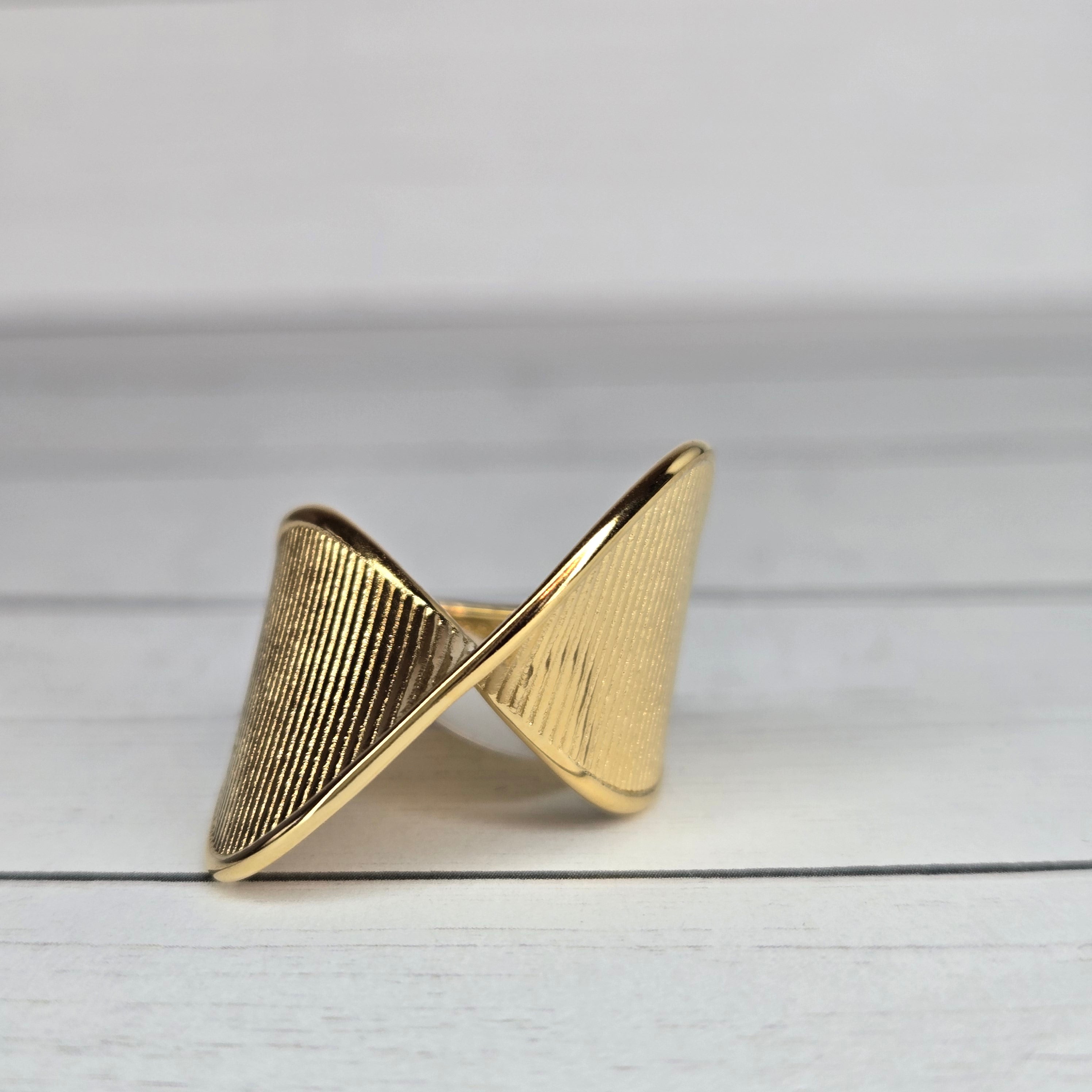 Anillo Dayana