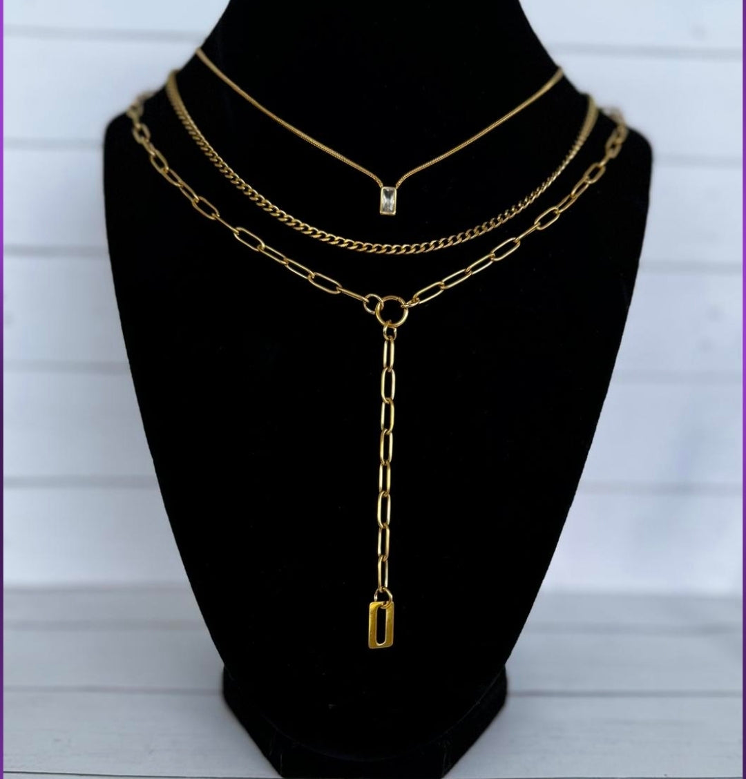 Collar Alaiia