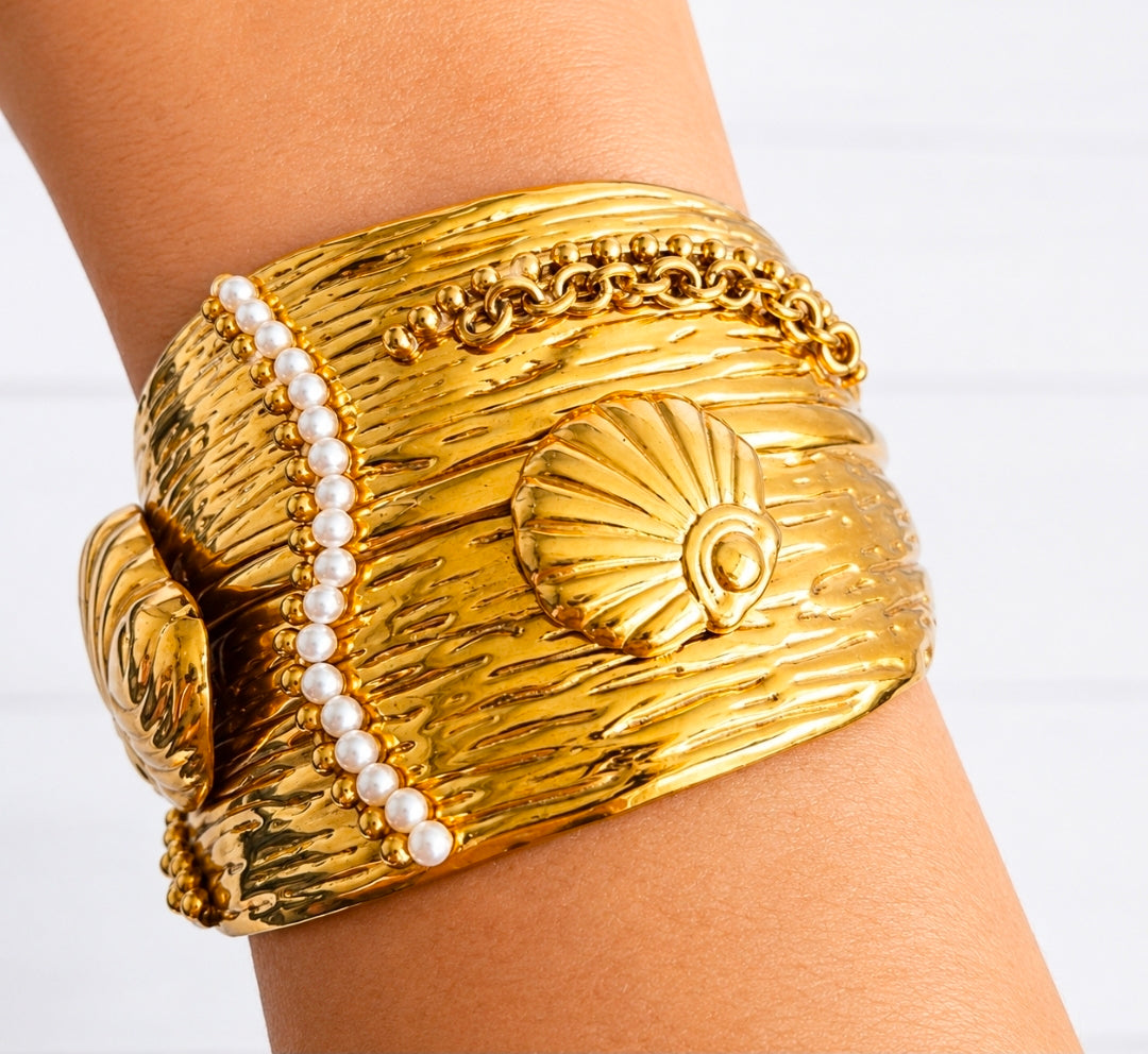 Antonella Cuff