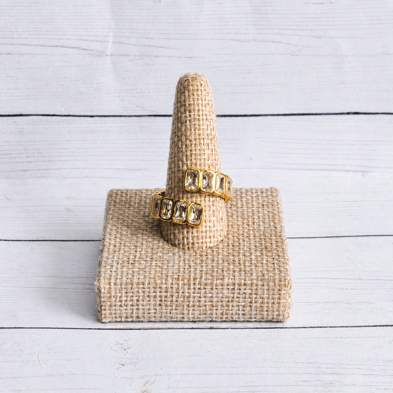 Valleria Ring