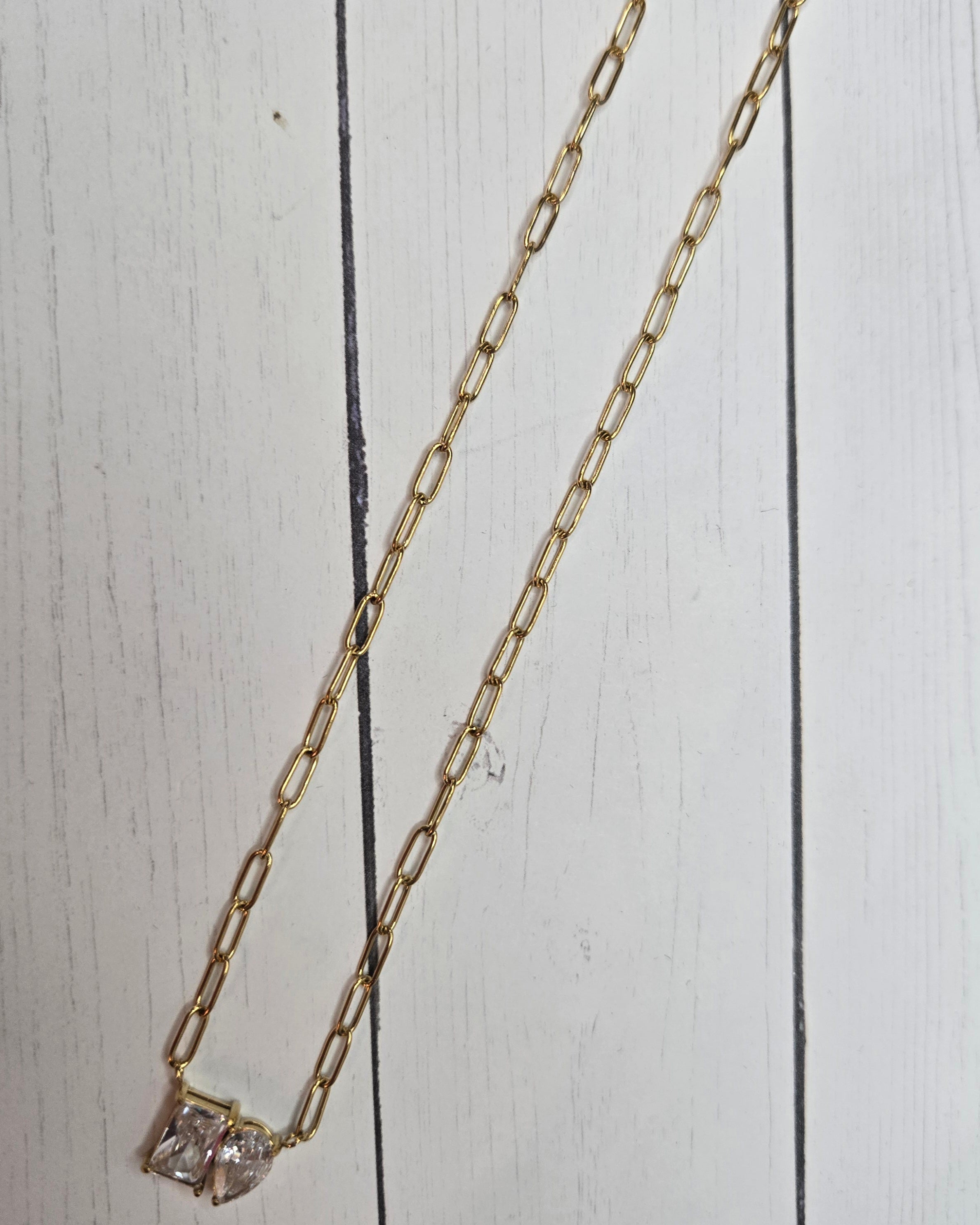 Collar Elena
